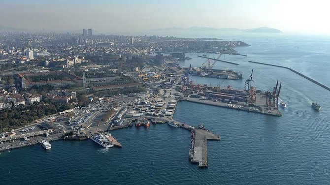Haydarpaşa Limanı'nda Binlerce Araç Neden Bekletiliyor? | TrendsOmni Dijital Haber Portalı