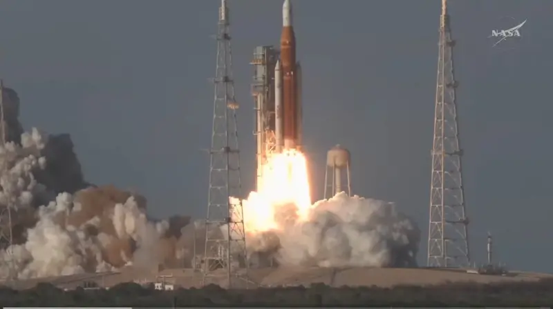 Ay: NASA'nın Artemis II ile Çektiği Şaşırtıcı Dünya Görüntüleri | TrendsOmni Dijital Haber Portalı